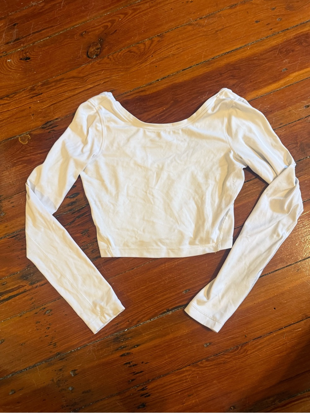 lululemon athletica White Long-Sleeve Cropped Scoop Top